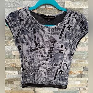 🌼$5🌼 Almost Famous Graphic Top /newspaper print top